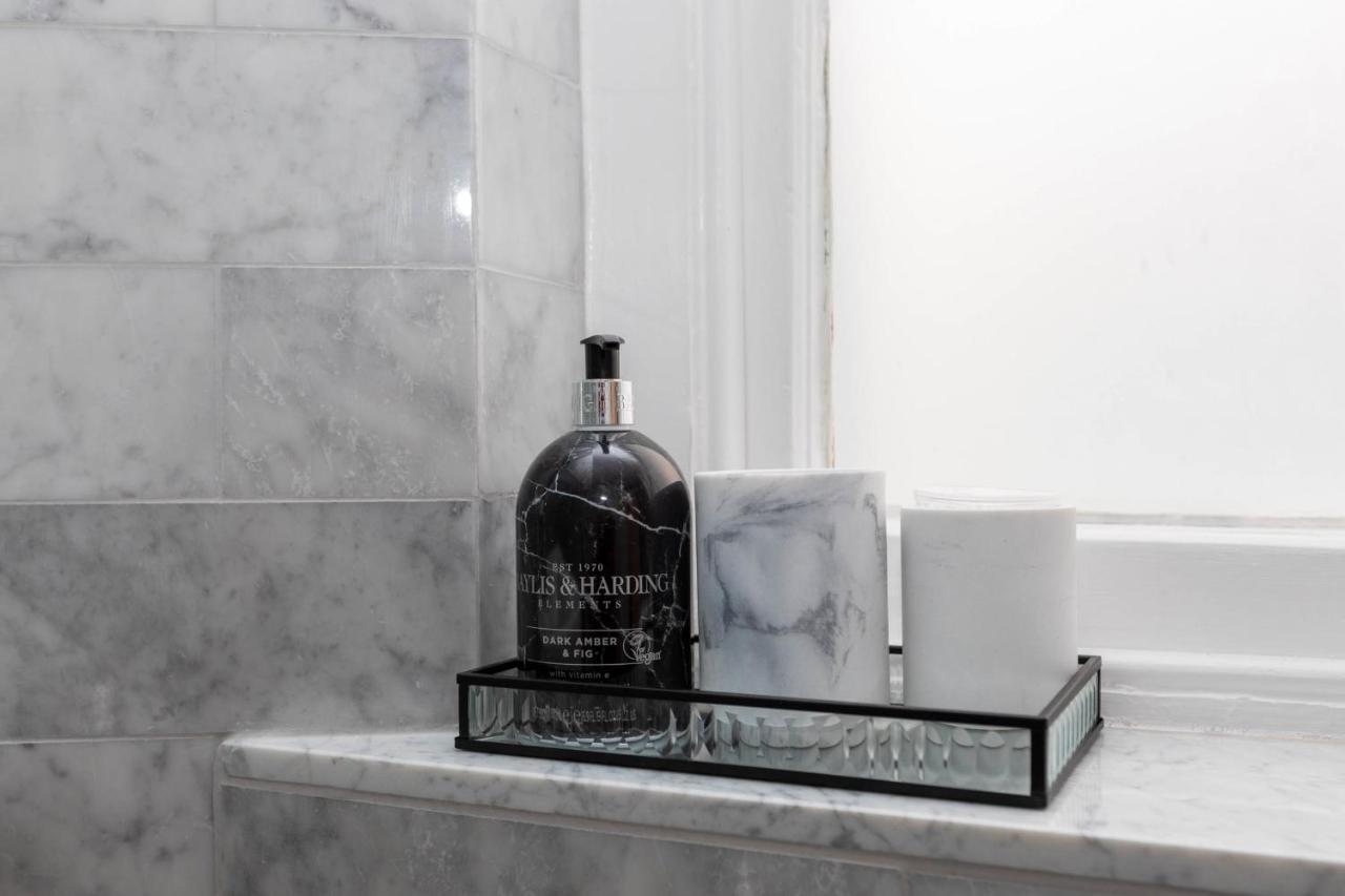 Stylish 2 Bedroom Apartment Near Oxford Street ロンドン エクステリア 写真