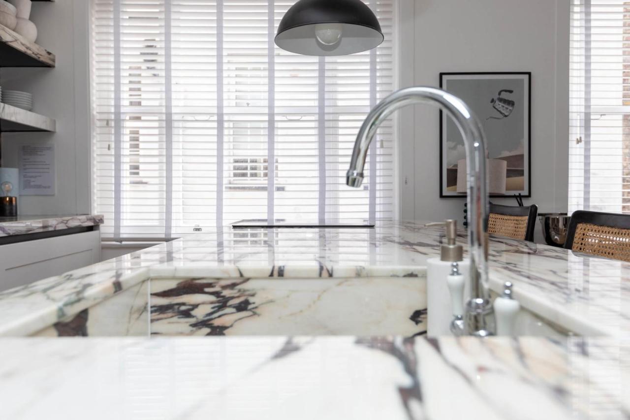 Stylish 2 Bedroom Apartment Near Oxford Street ロンドン エクステリア 写真